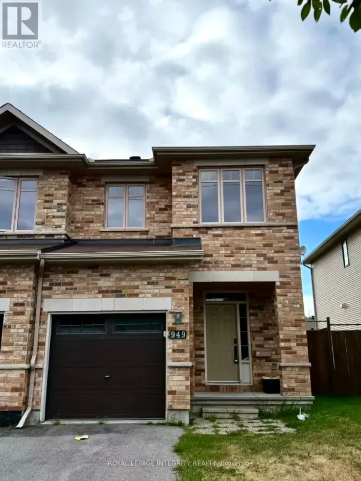 949 KLONDIKE ROAD, Ottawa
