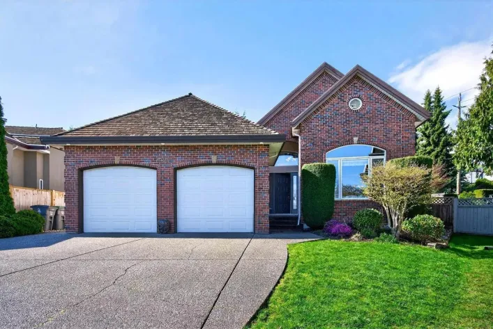 9493 163 STREET, Surrey