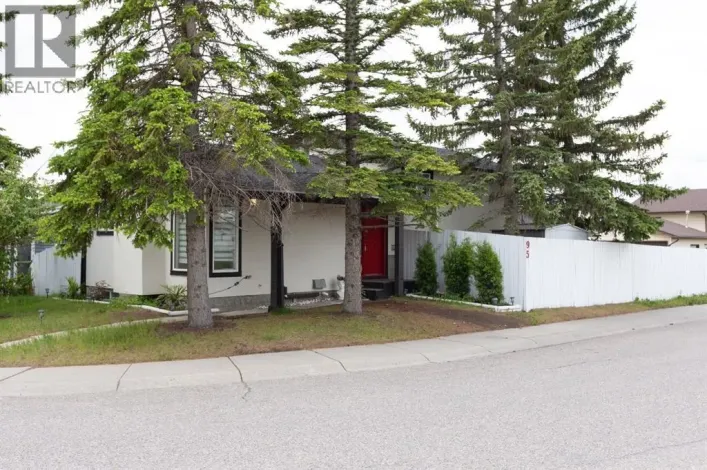 95 Castleridge Close NE, Calgary