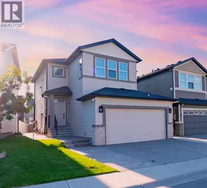 95 Cornerbrook Common NE, Calgary