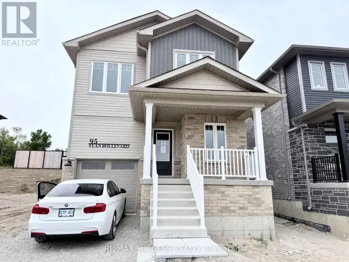 95 FLAN BOULEVARD, Barrie