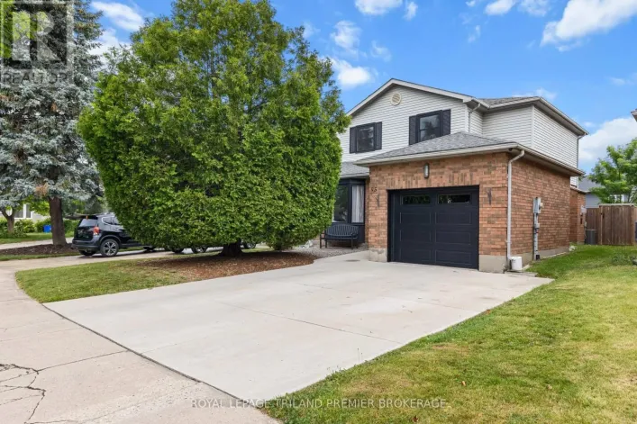 95 GERALD CRESCENT, London South