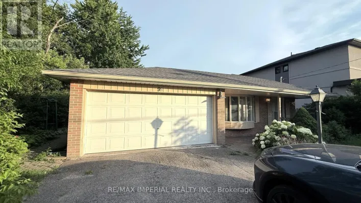 95 PLEASANT VIEW DRIVE, Toronto