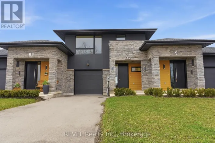 95 PORT ROBINSON ROAD, Pelham
