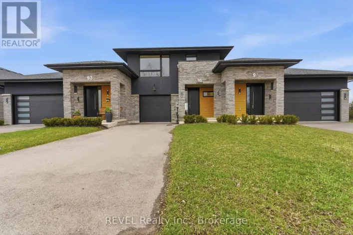 95 PORT ROBINSON ROAD, Pelham