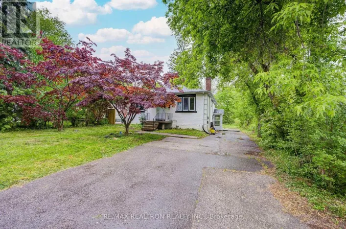 95 ROSEVIEW AVENUE, Richmond Hill