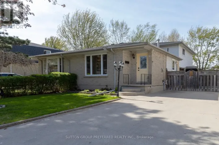 95 SCOTCHMERE CRESCENT, London South