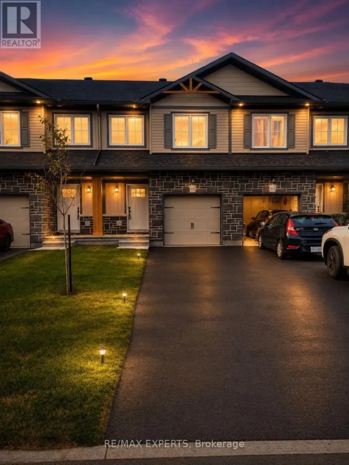 95 WHITCOMB CRESCENT E, Smiths Falls