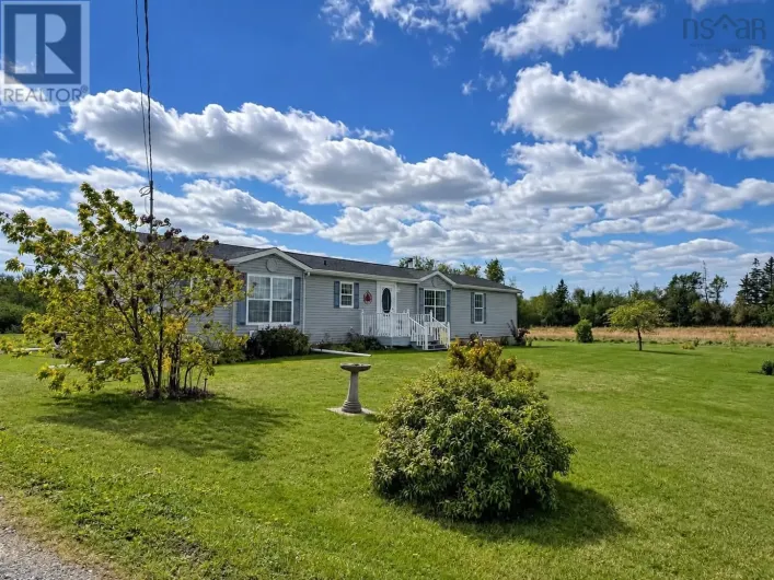 950 Brule Shore Road, Brule