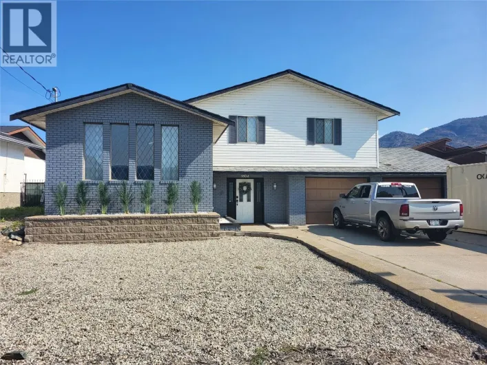 9504 Hummingbird Lane, Osoyoos