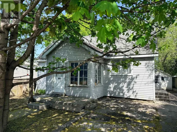 951 DIVISION STREET, Kingston
