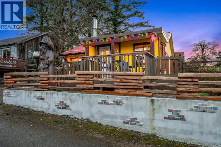 951 Dogwood St, Campbell River
