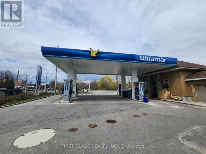 951 DUNDAS STREET W, Whitby