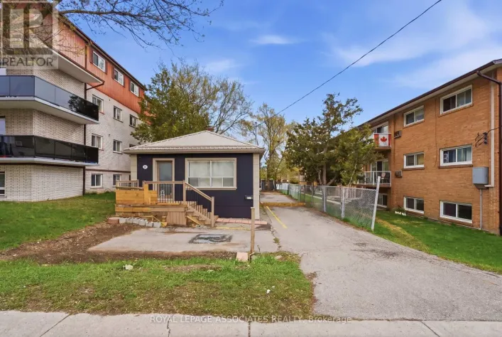 951 SIMCOE STREET N, Oshawa