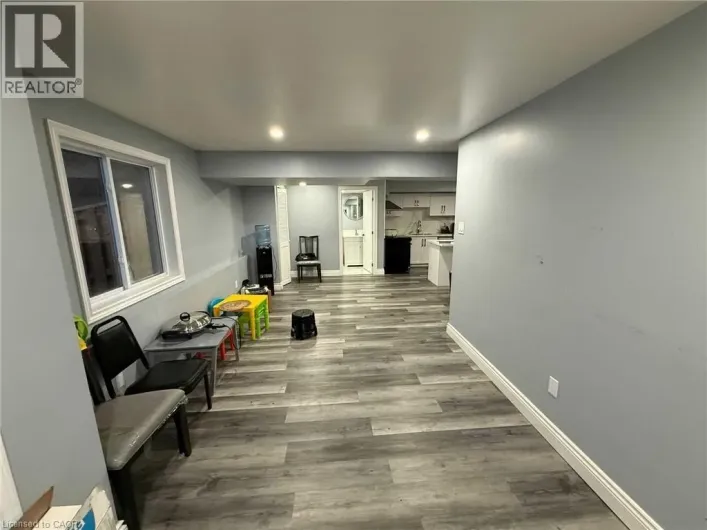 952 DUNNIGAN Court Unit# Lower, Kitchener