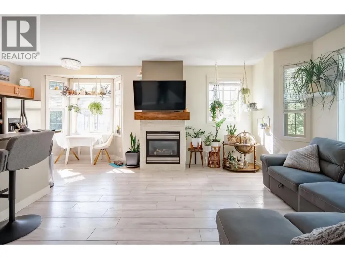 952 Lawson Avenue Unit# 101, Kelowna