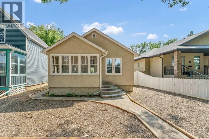 953 5 Street SE, Medicine Hat