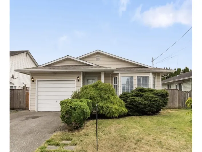House for sale: 9536 CARROLL STREET|Chilliwack Proper West, Chilliwack