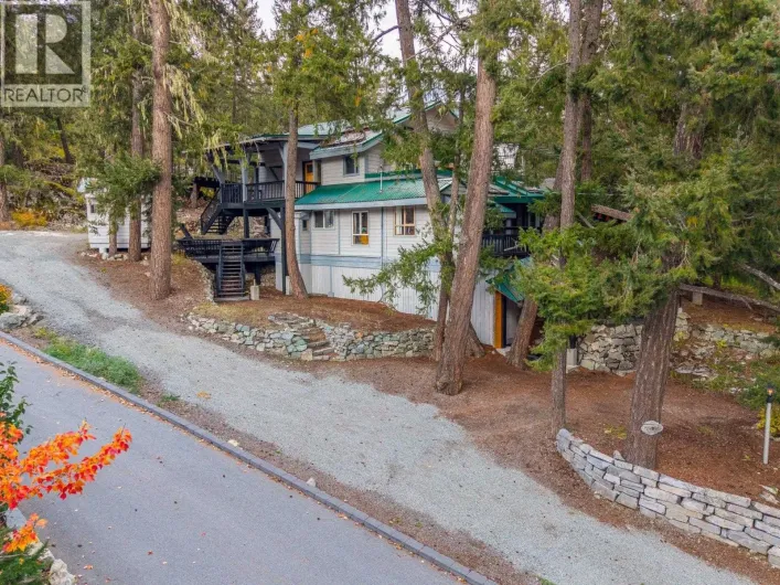 9539 EMERALD DRIVE, Whistler
