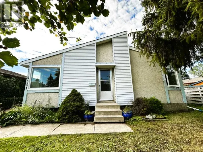 House for sale: 9541 88 Avenue, Grande Prairie