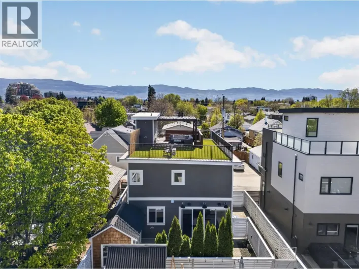 955 Coronation Avenue, Kelowna