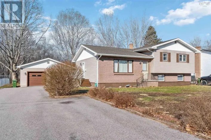 955 Labrador Lane, Greenwood