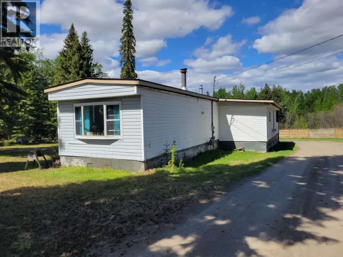 955 NECHAKO AVENUE, Vanderhoof