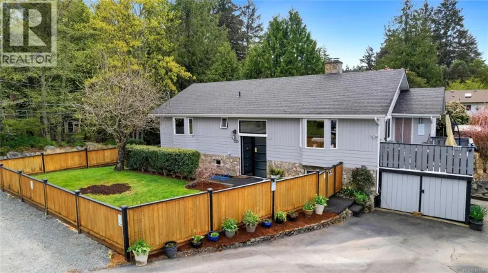 955 Sluggett Rd, Central Saanich