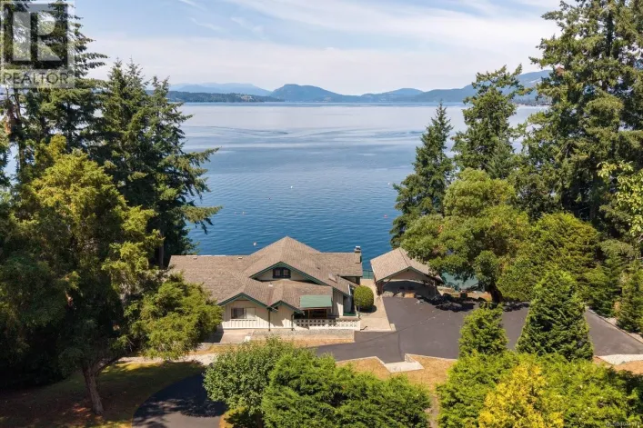 9556 Ardmore Dr, North Saanich