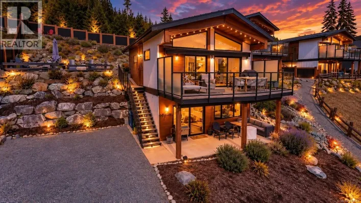 House for sale: 9558 Marble Bay Rd, Lake Cowichan