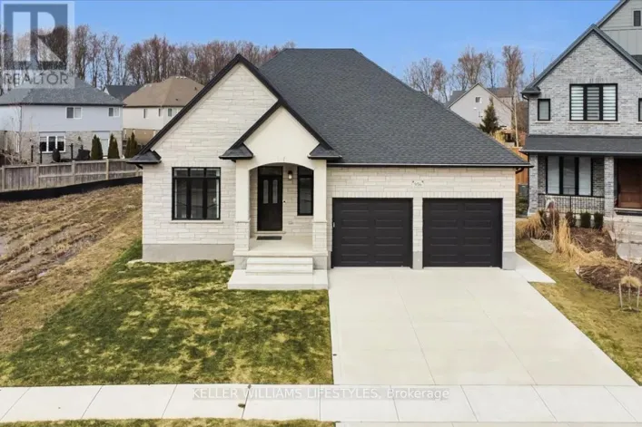 956 EAGLETRACE DRIVE, London North