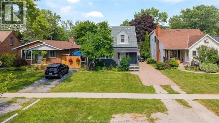 956 HOMEDALE BOULEVARD, Windsor