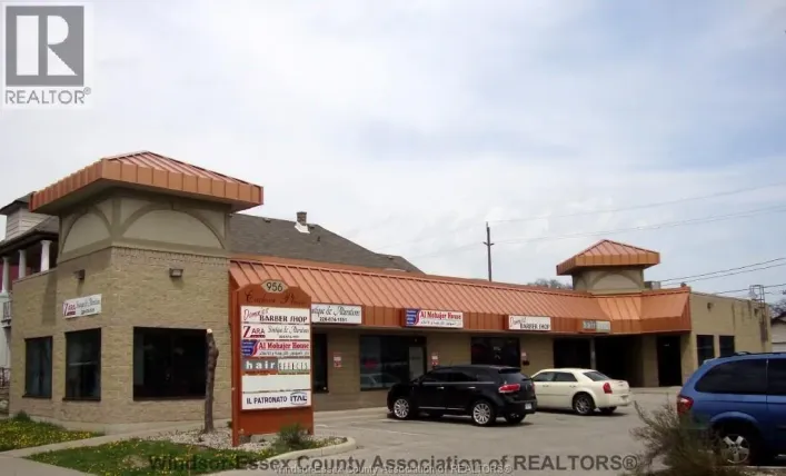 956 HOWARD Unit# 6, Windsor