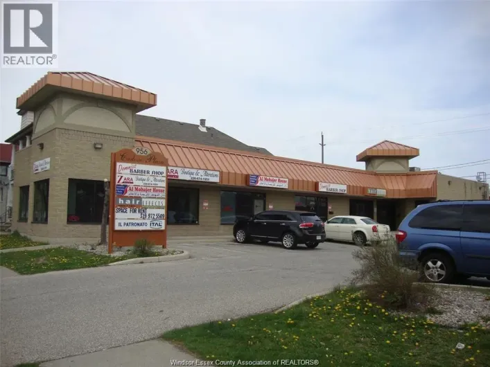 956 HOWARD Unit# 6, Windsor