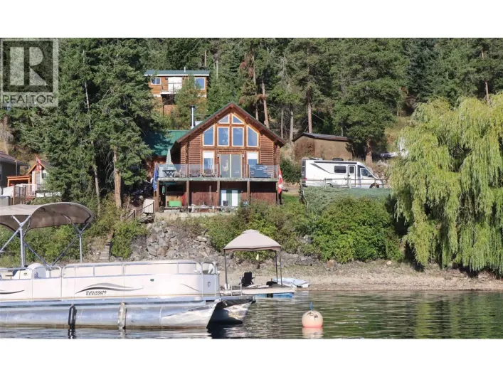 957 Little Shuswap Lake Road, Chase