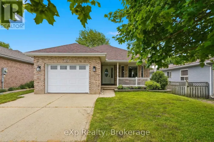 957 WATERLOO STREET, Saugeen Shores