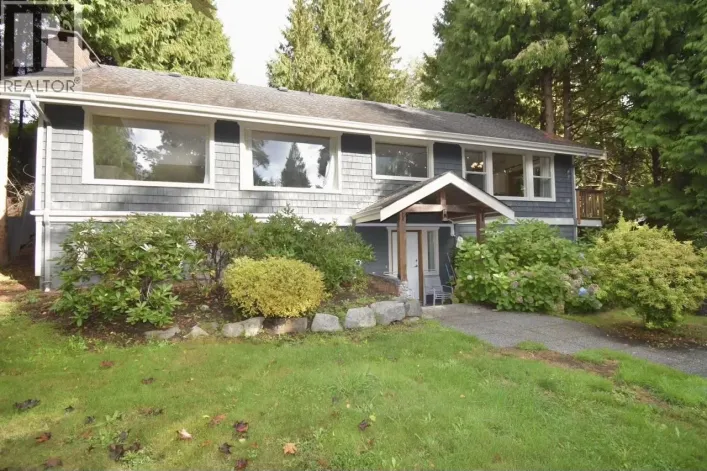 958 GOWER POINT ROAD, Gibsons