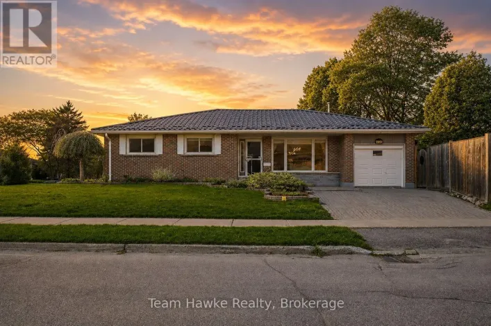 958 MONTREAL STREET, Midland