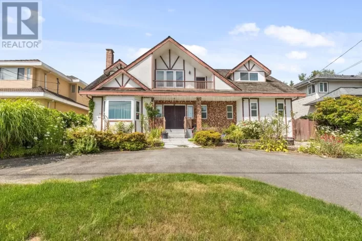 959 DANSEY AVENUE, Coquitlam