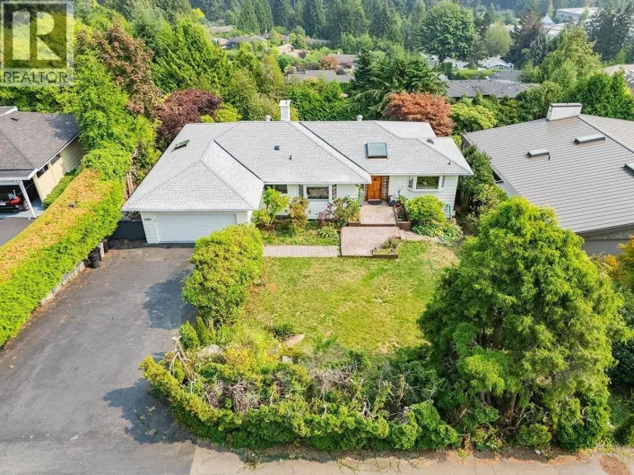 96 BONNYMUIR DRIVE, West Vancouver