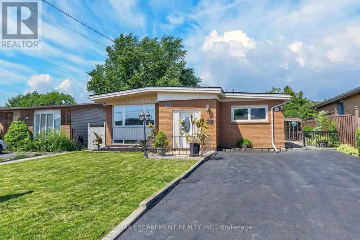 96 FIELDING CRESCENT, Hamilton