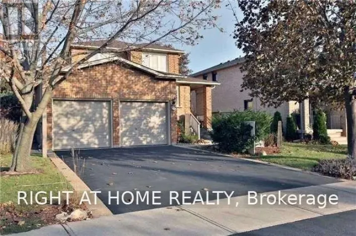 96 HOWELL ROAD, Oakville