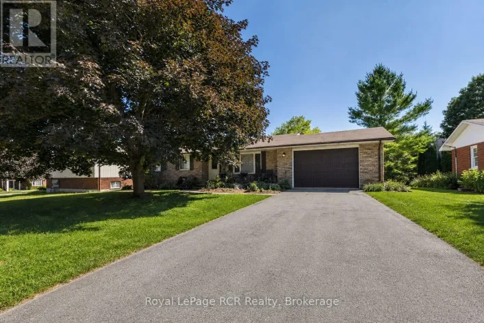 96 JAMES STREET, North Huron