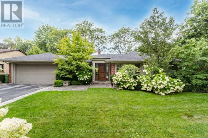 96 LAURENTIDE DRIVE, Toronto