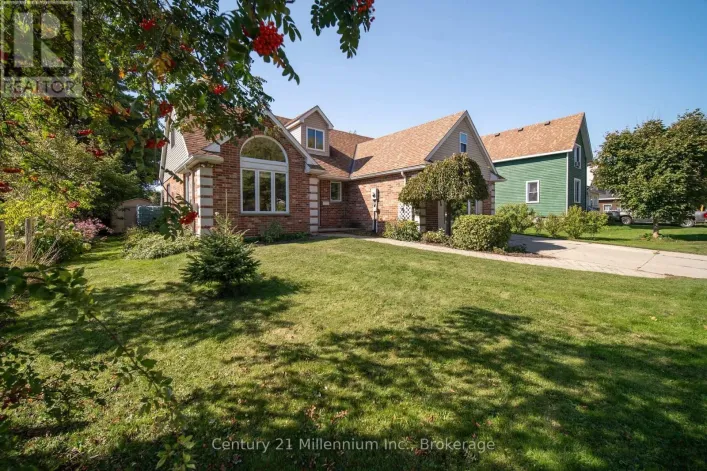 96 MAIN STREET, Northern Bruce Peninsula