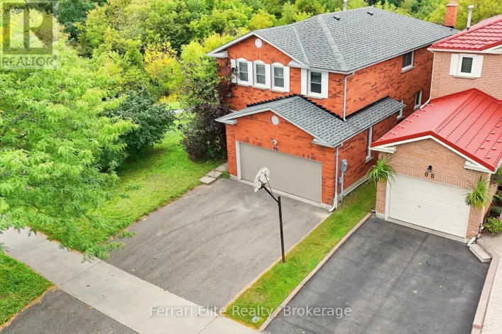 96 MAMMOTH HALL TRAIL, Toronto