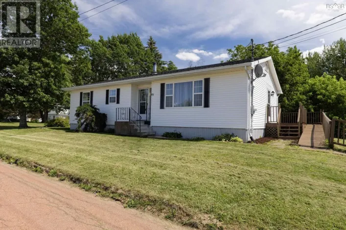96 Queen Street, Pugwash