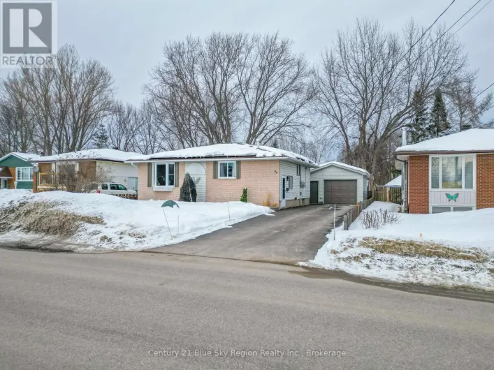 96 STRATHCONA DRIVE, North Bay