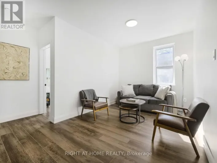 96 TECUMSETH STREET, Toronto