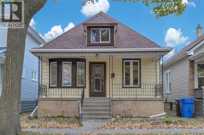 960 LINCOLN, Windsor